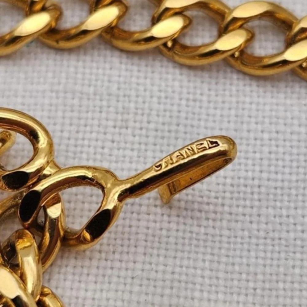 Vintage CHANEL multiple layer golden chain belt